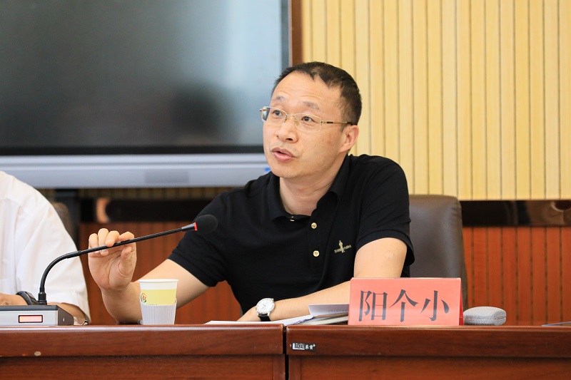 新發(fā)展集團副總經理陽個小（2）.jpg